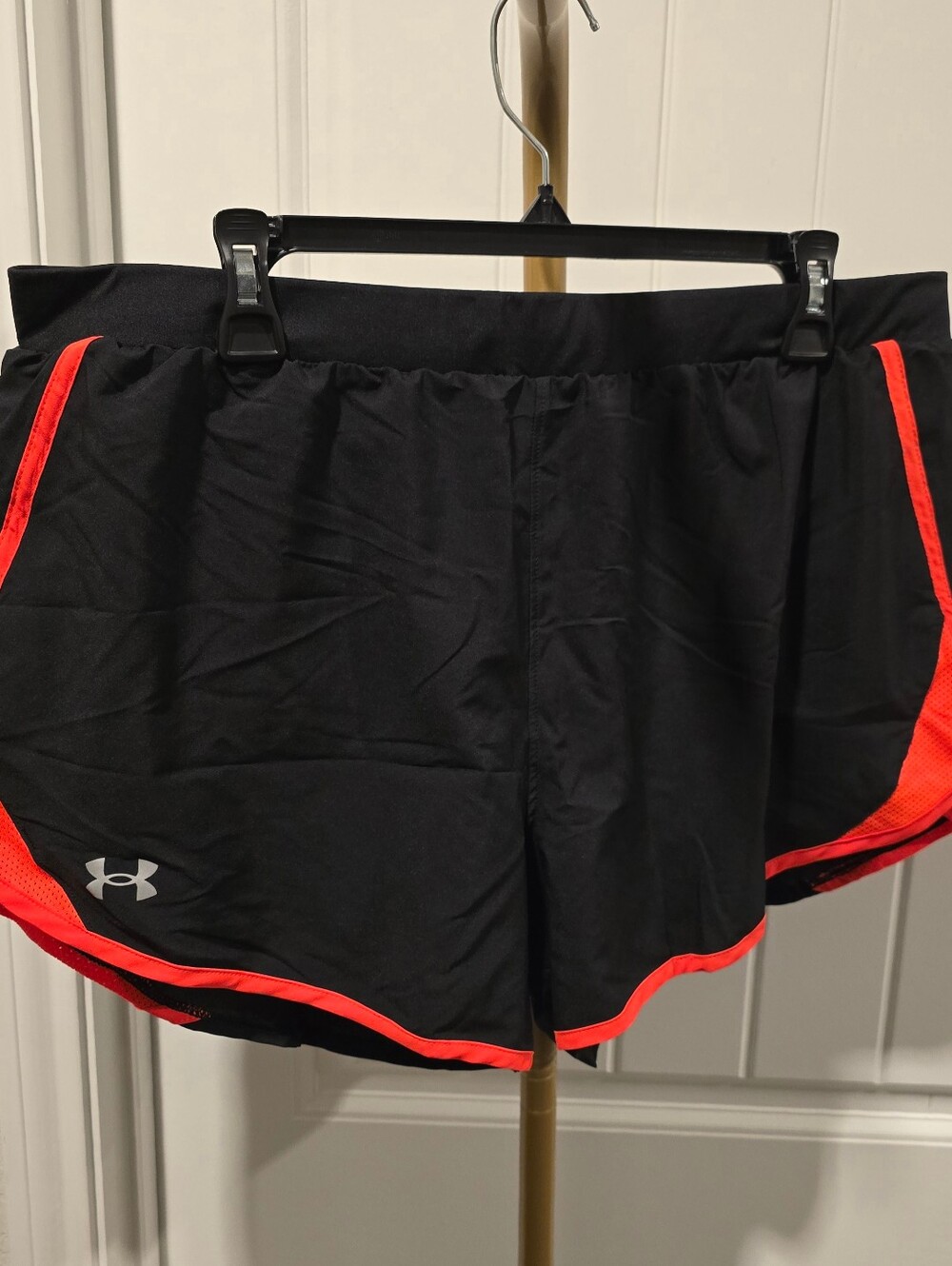 Womens Under Armour Shorts XL New Heatgear